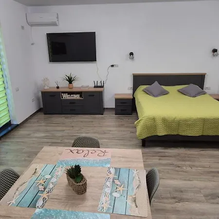 Enigma Epavei 아파트 *